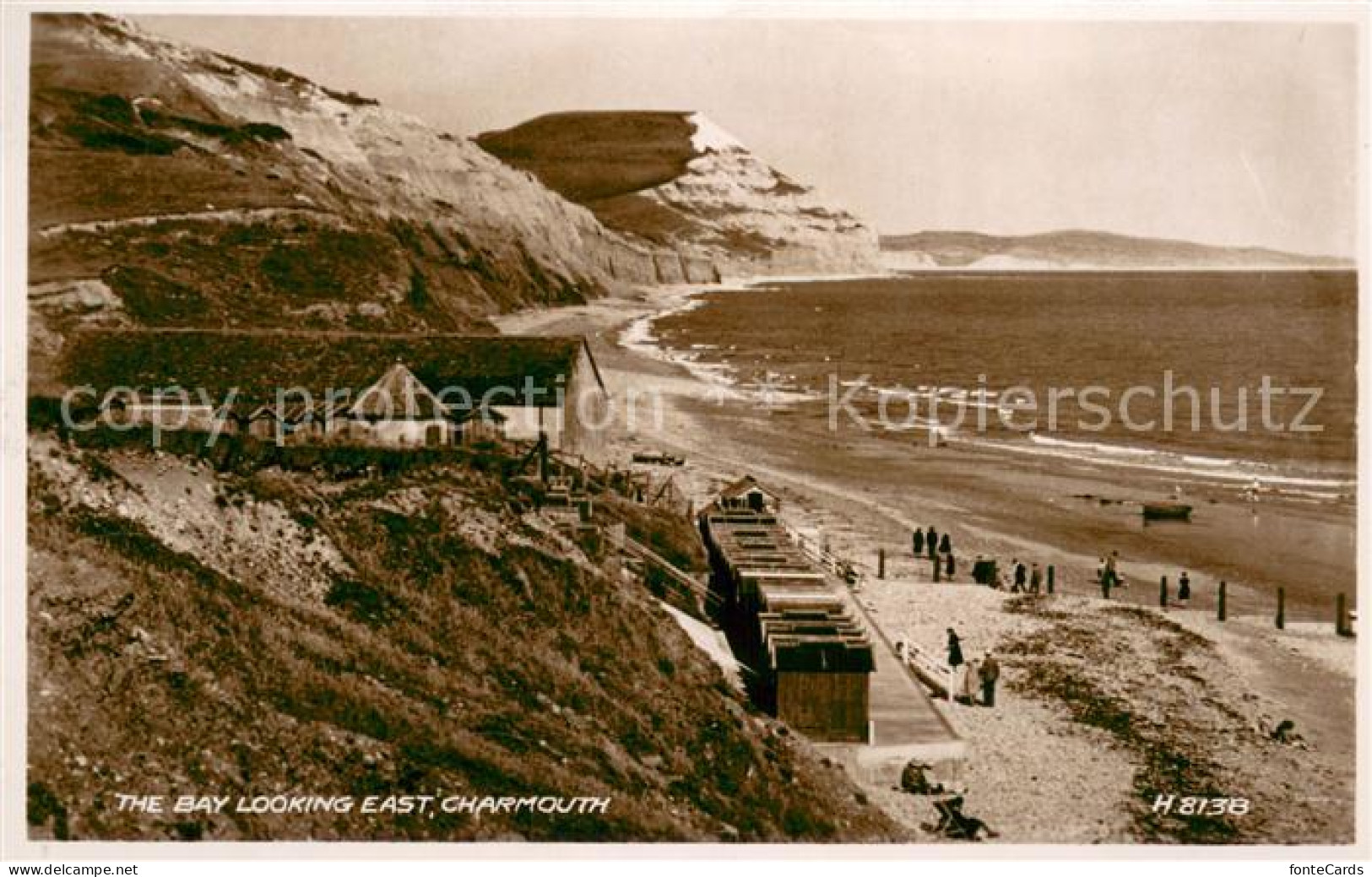 73732849 Charmouth The Bay Looking East Charmouth - Andere & Zonder Classificatie