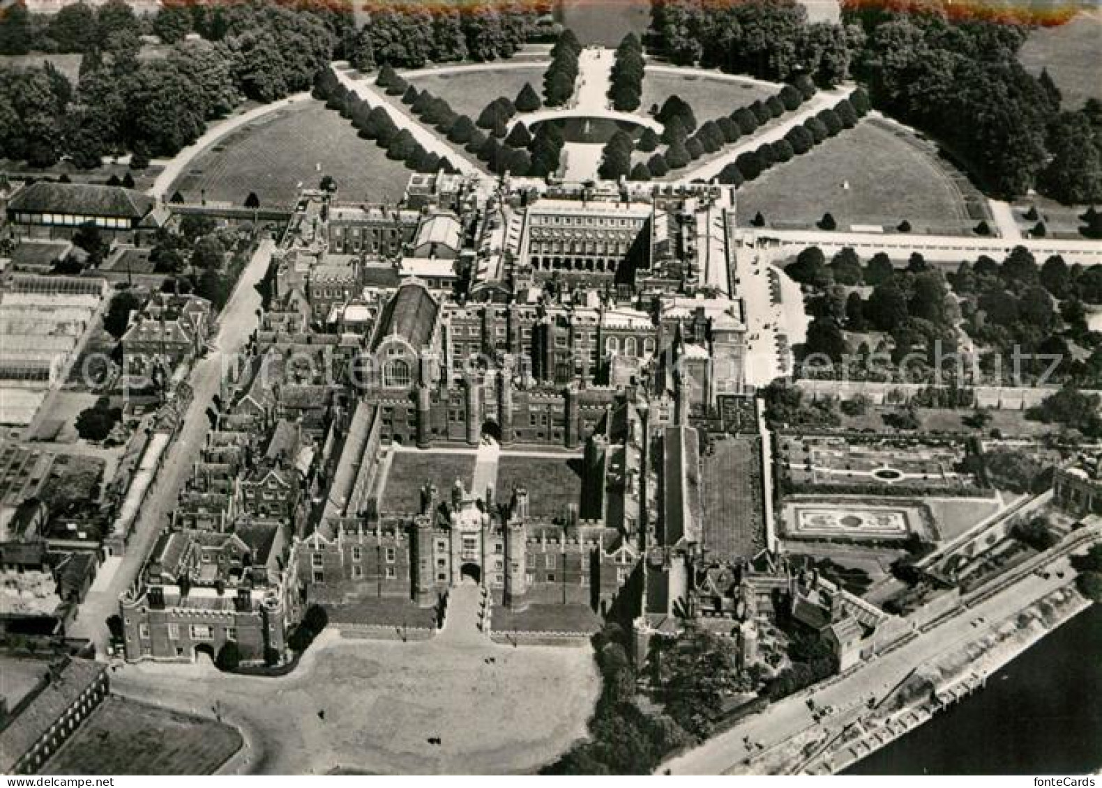 72947372 Middlesex Hampton Court Palace Fliegeraufnahme  - Other & Unclassified