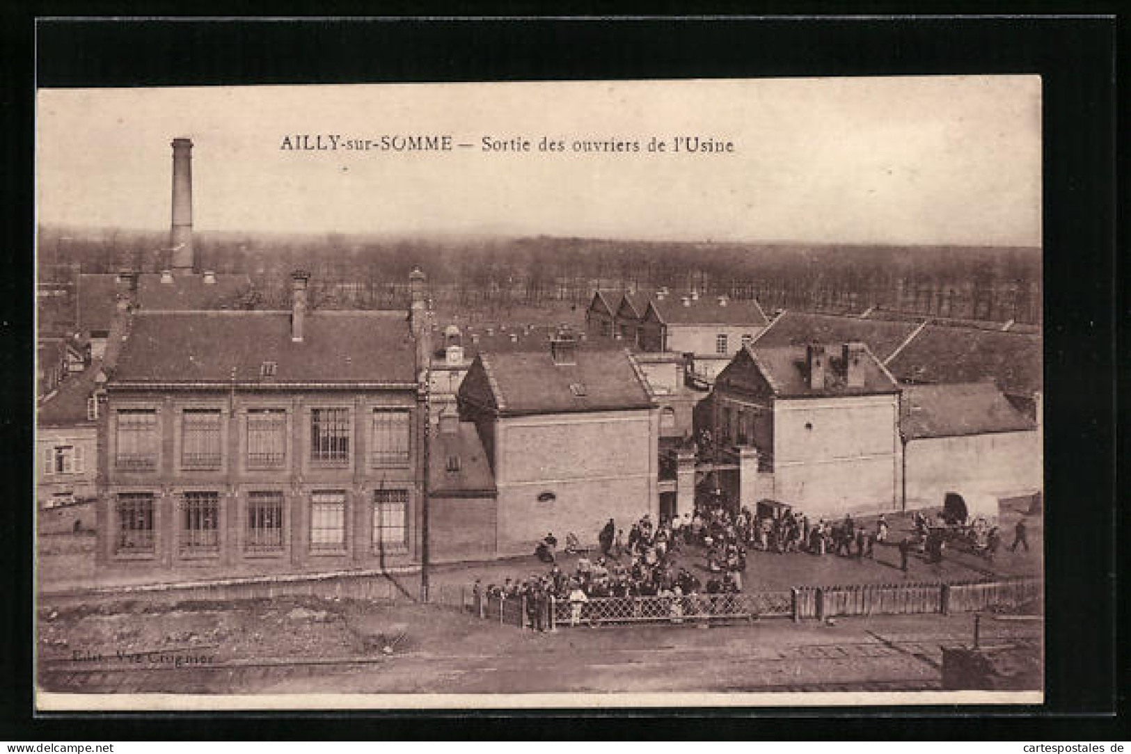 CPA Ailly-sur-Somme, Sortie Des Ouvriers De L`Usine  - Autres & Non Classés