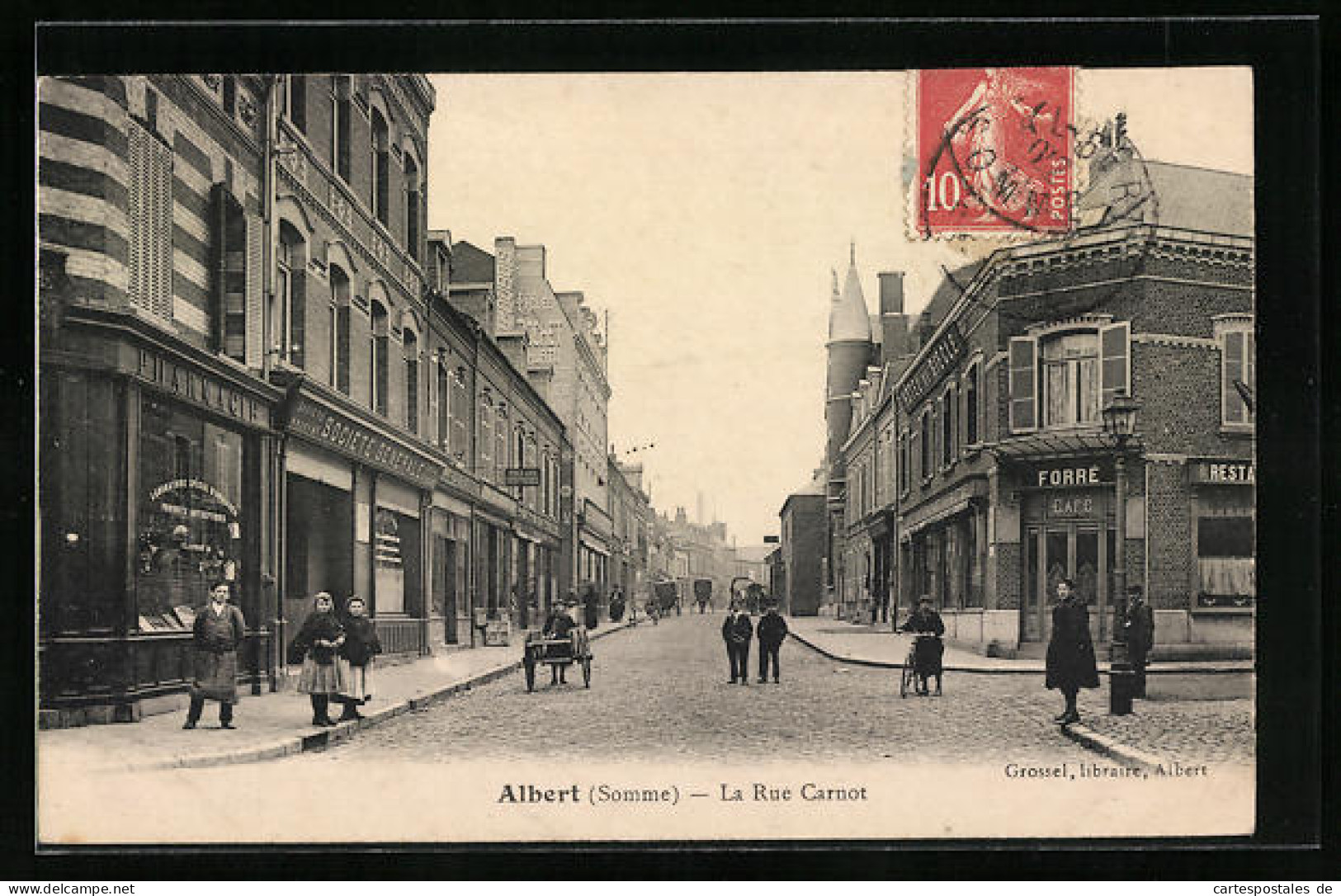 CPA Albert, La Rue Carnot  - Albert