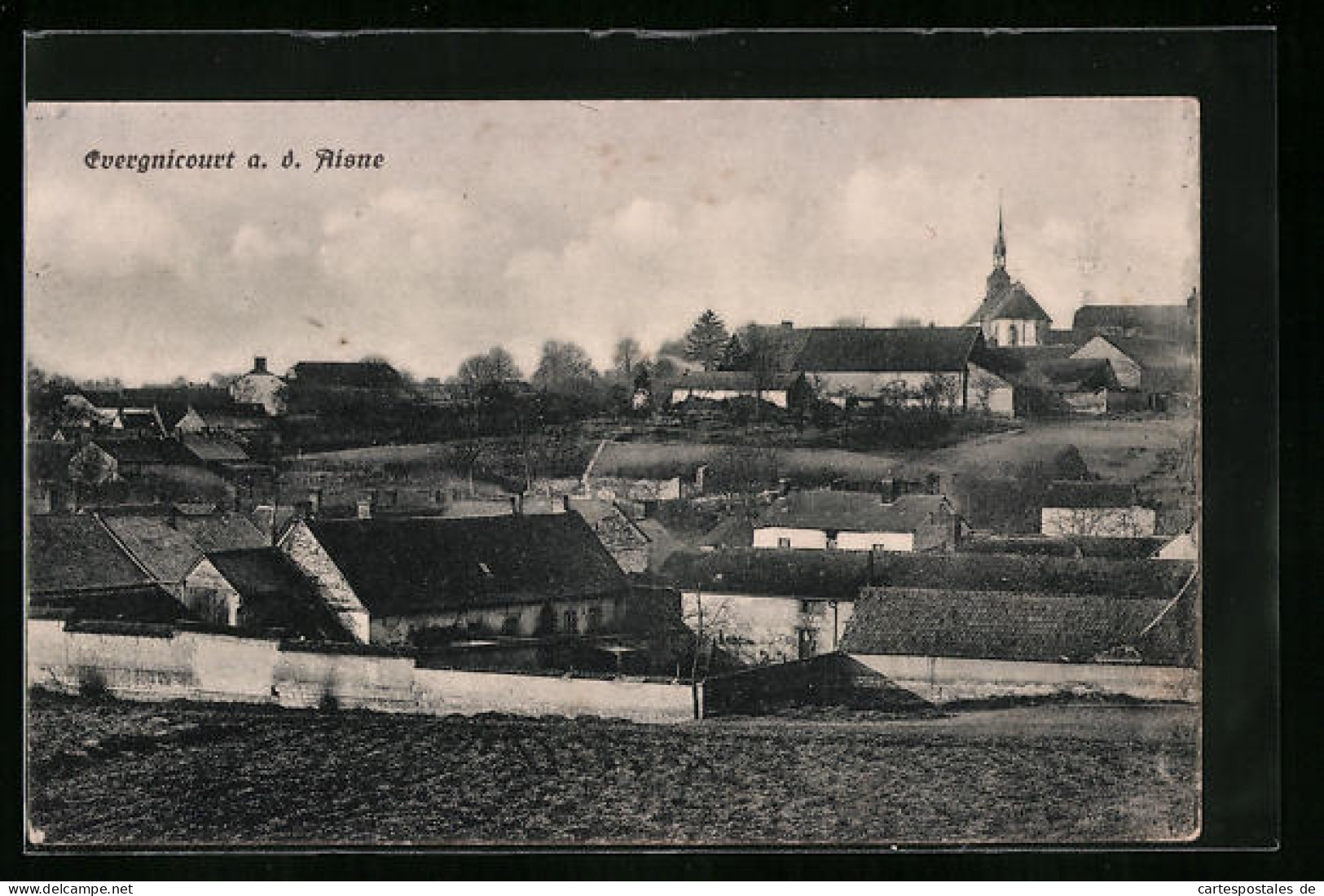 CPA Evergnicourt, Vue Générale Avec L'Église  - Andere & Zonder Classificatie