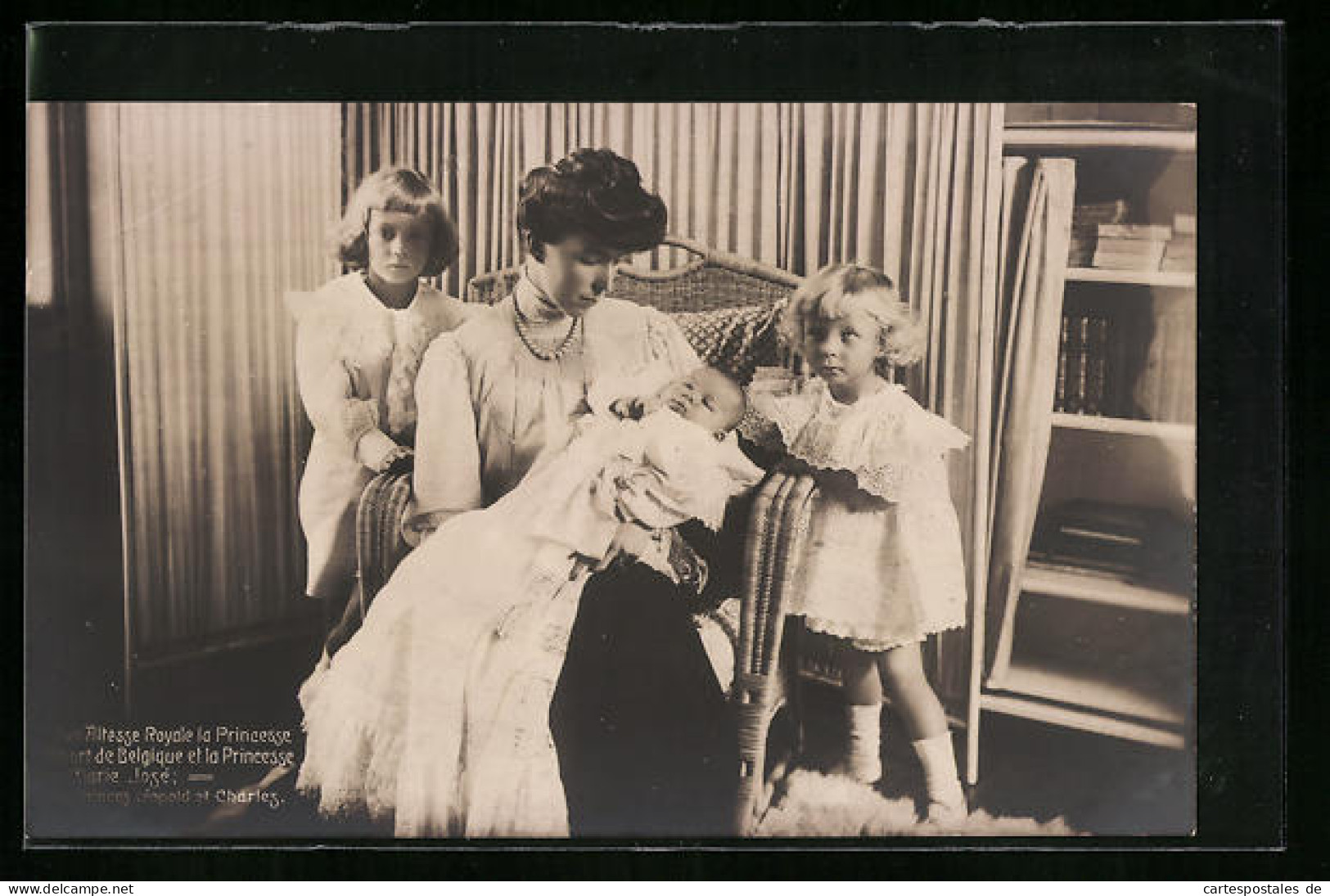 AK Prinzessin Albert Von Belgien Mit Ihren Kindern Charles, Leopold Und Marie Jose  - Koninklijke Families