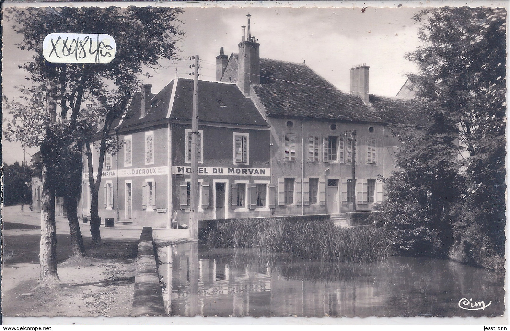 MOULINS-ENGILBERT- BORDS DU GIGNON- CIM 581057- L HOTEL DU MORVAN - Moulin Engilbert