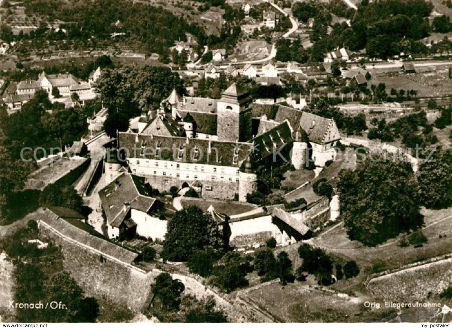 72970122 Kronach Oberfranken Fliegeraufnahme Schloss  Kronach - Kronach