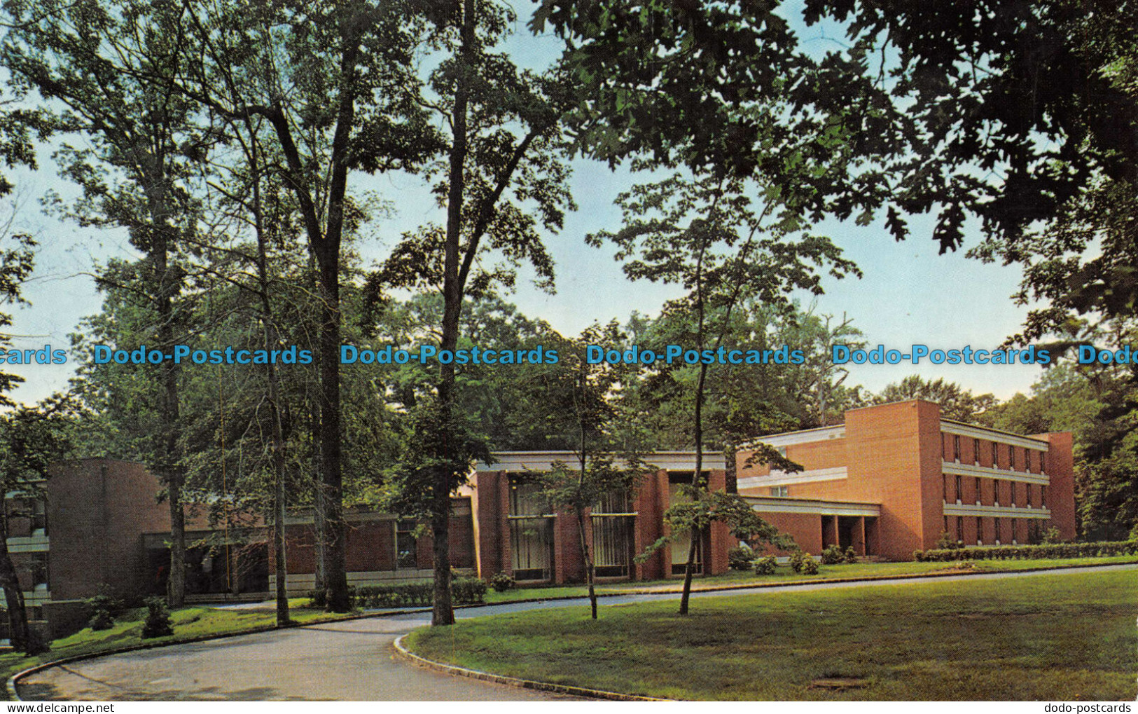 R081893 Drew University. Madison. New Jersey. Student Residence. Bob Wyer - World