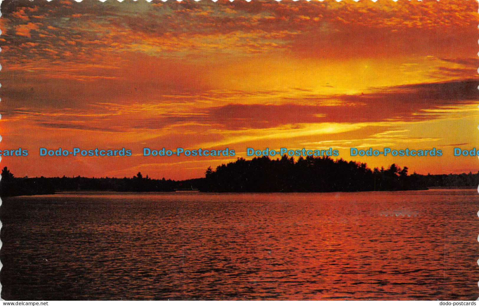 R081970 Southampton. Ontario. A Typical Canadian Sunset. Canadian Post Card - Monde