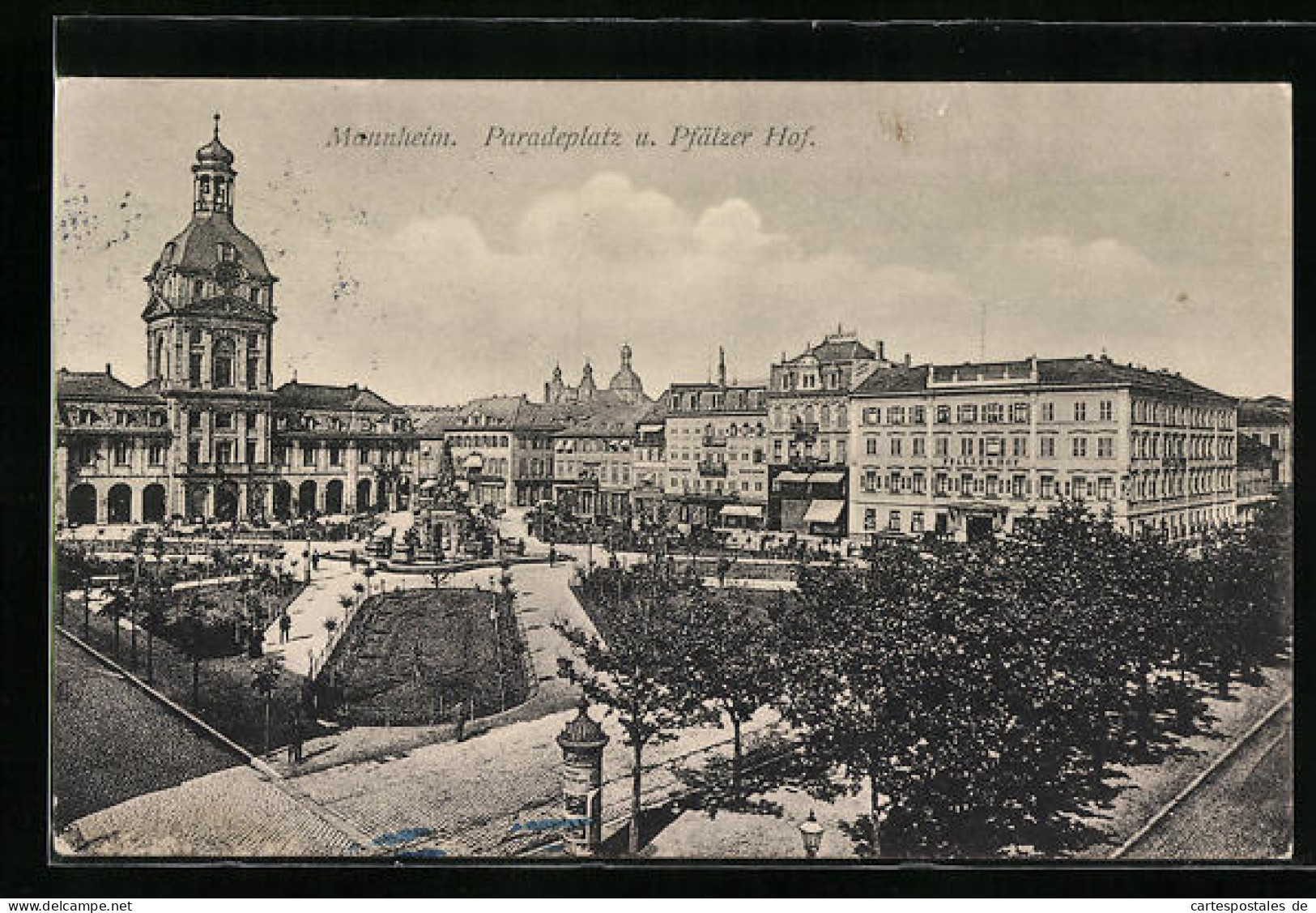 AK Mannheim, Paradeplatz Und Hotel Pfälzer Hof  - Mannheim