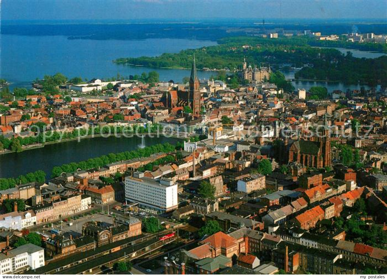 72962871 Schwerin Mecklenburg Altstadt Mit Paulskirche Pfaffenteich Dom Und Schl - Schwerin