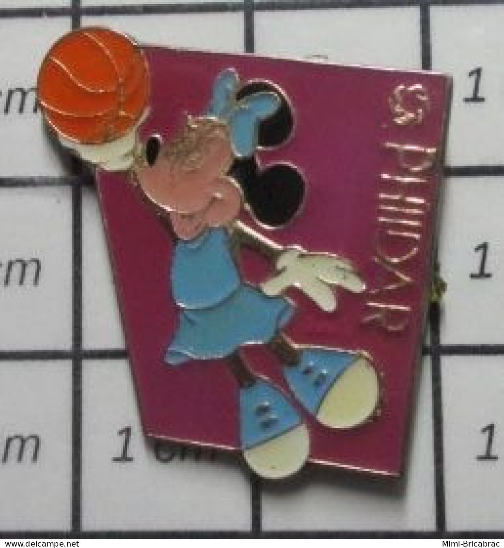 912B Pin's Pins / Beau Et Rare / DISNEY / PHILDAR  MINNIE JOUANT AU BASKET - Disney