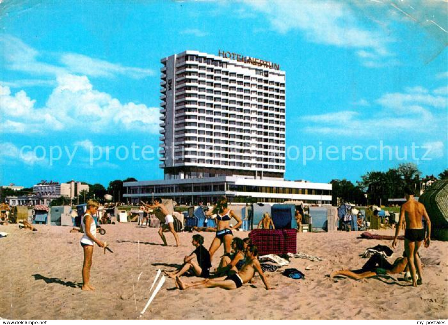 72959530 Warnemuende Ostseebad Strand Und Hotel Neptun  Warnemuende - Rostock