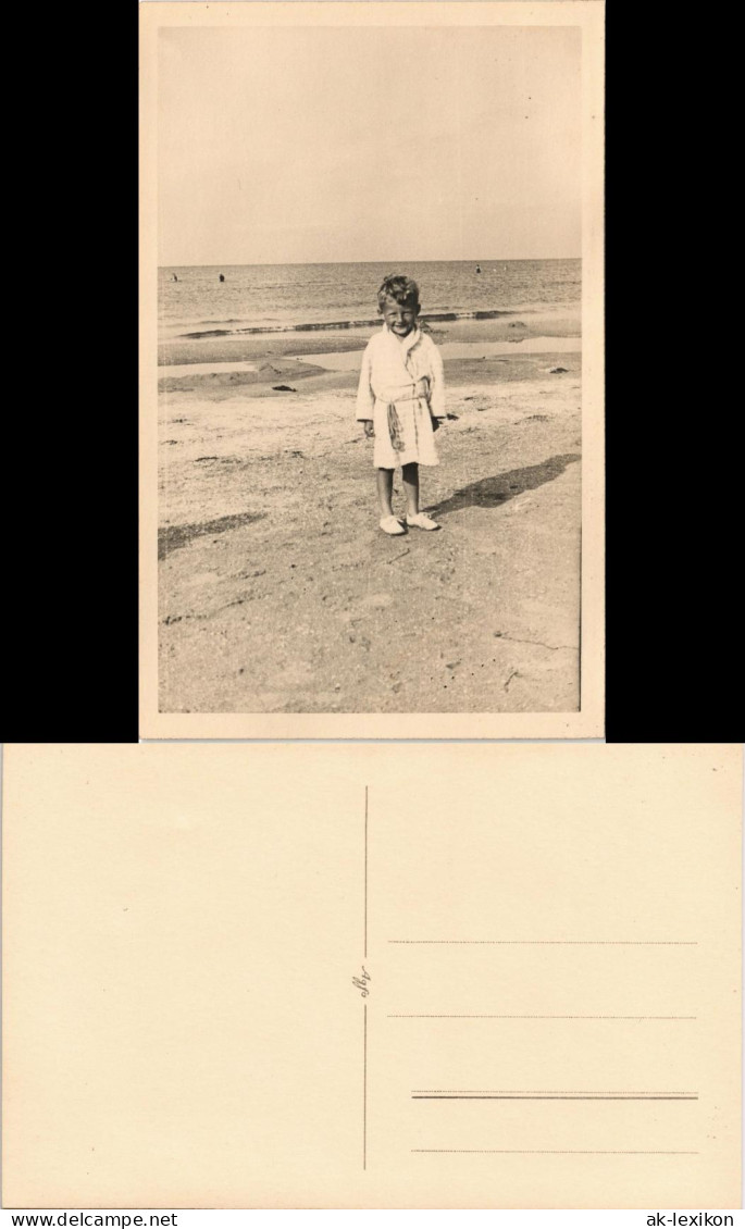 Foto Swinemünde Świnoujście Kind Am Strand 1929 Privatfoto Foto - Pommern