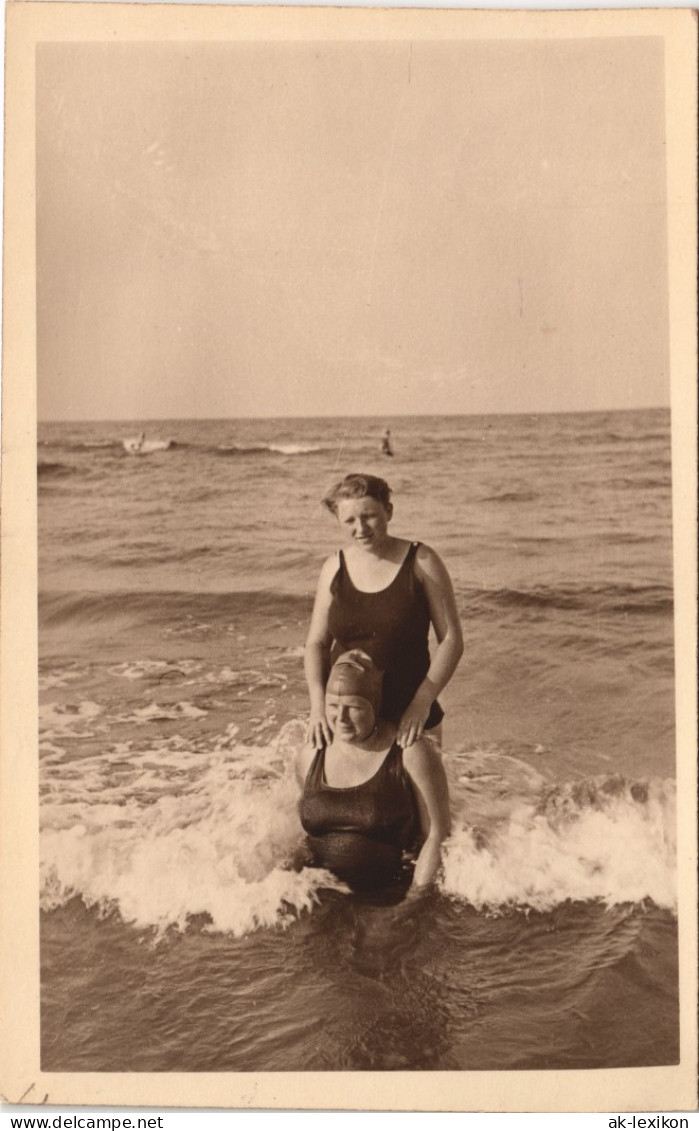 Swinemünde Świnoujście Strand, Frauen Bademode 1929 Privatfoto Foto - Pommern