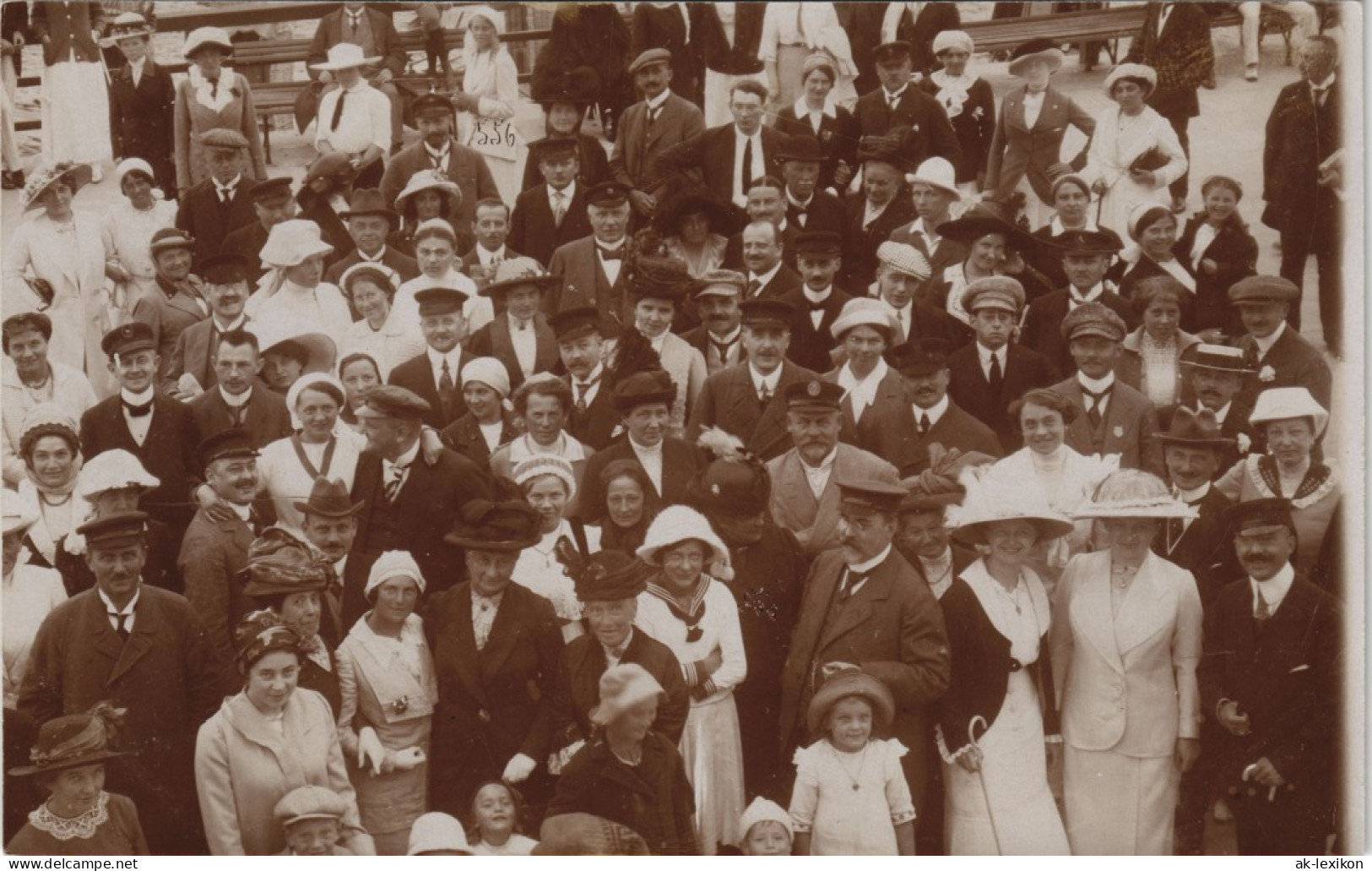 Ansichtskarte Westerland-Sylt Terrassen Der Strandhallen - Belebt 1912 - Other & Unclassified