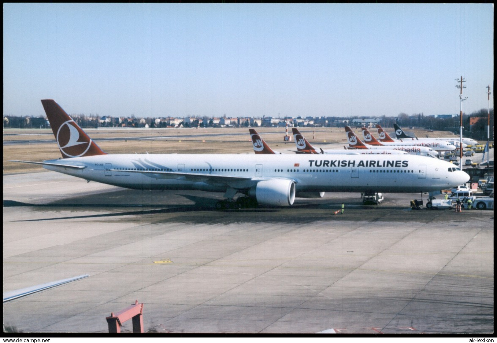 TURKISH AIRLINES Flugzeuge Am Flughafen, Flugwesen, Fotokarte 2000 - 1946-....: Moderne