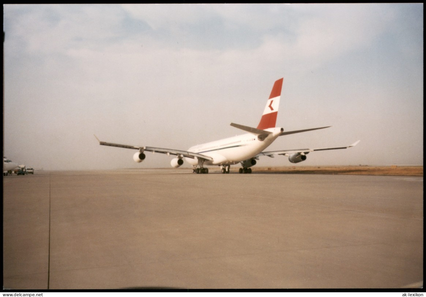 Foto  Flugzeug Airplane Avion Auf Der Startbahn 1999 Privatfoto Foto - 1946-....: Moderne