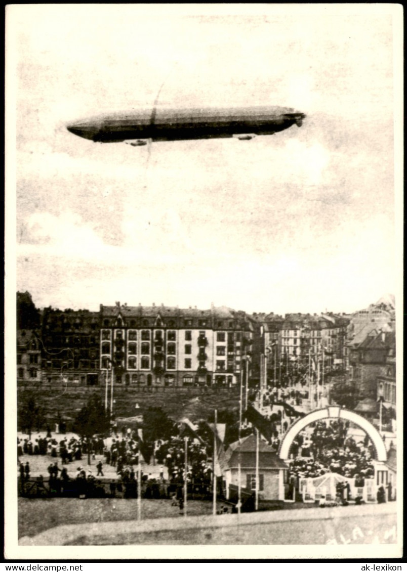 Ansichtskarte  Flugwesen - Zeppelin über Einer Stadt REPRO 1928/1970 REPRO - Luchtschepen