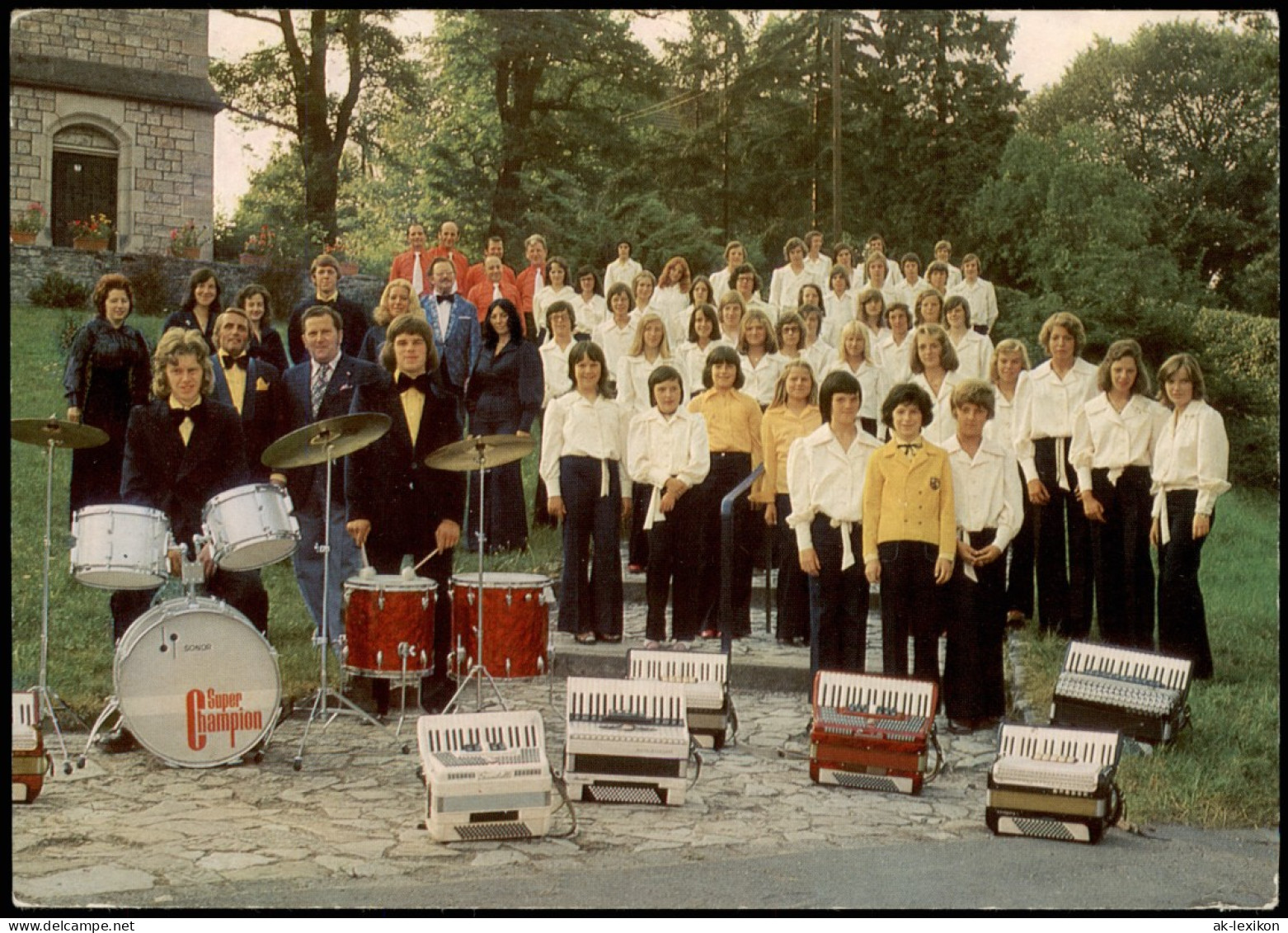 Sammelkarte  Orchester Der MUSIK-SCHULE-VÖLKLINGEN-WARNDT 1975 - Music And Musicians