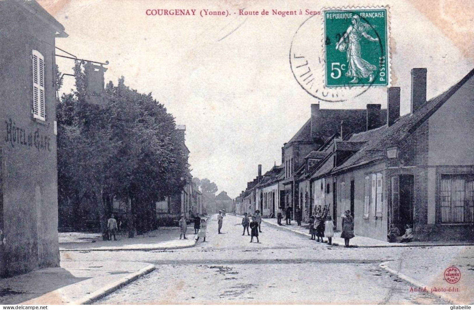 89 - Yonne - COURGENAY - Route De Nogent A Sens - Otros & Sin Clasificación