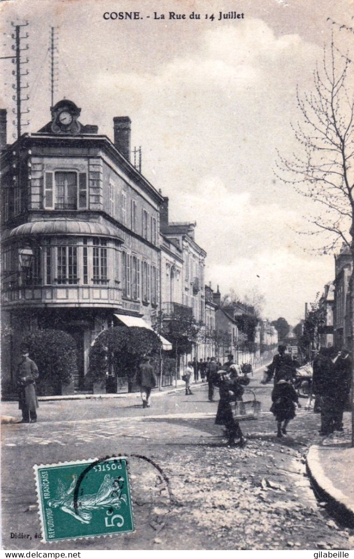 58 - Nievre - COSNE SUR LOIRE - Rue Du 14 Juillet - Cosne Cours Sur Loire