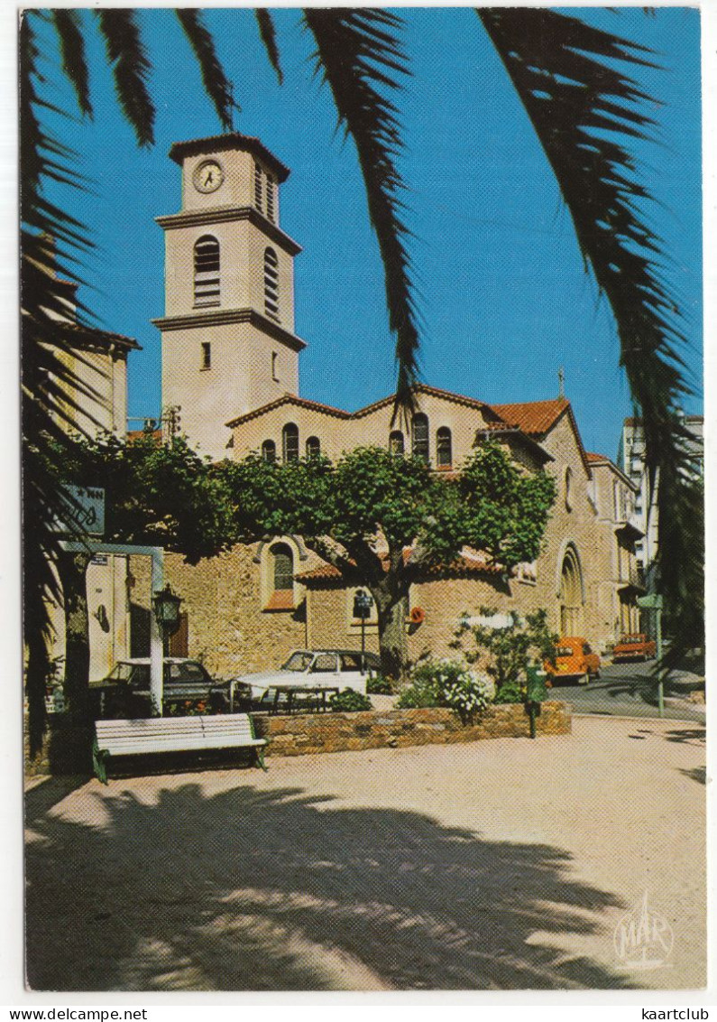 Sainte-Maxime-sur-Mer: SIMCA ARONDE, RENAULT 16, 4-COMBI, FORD TAUNUS 12M P4 - L'Eglise - (France) - Passenger Cars