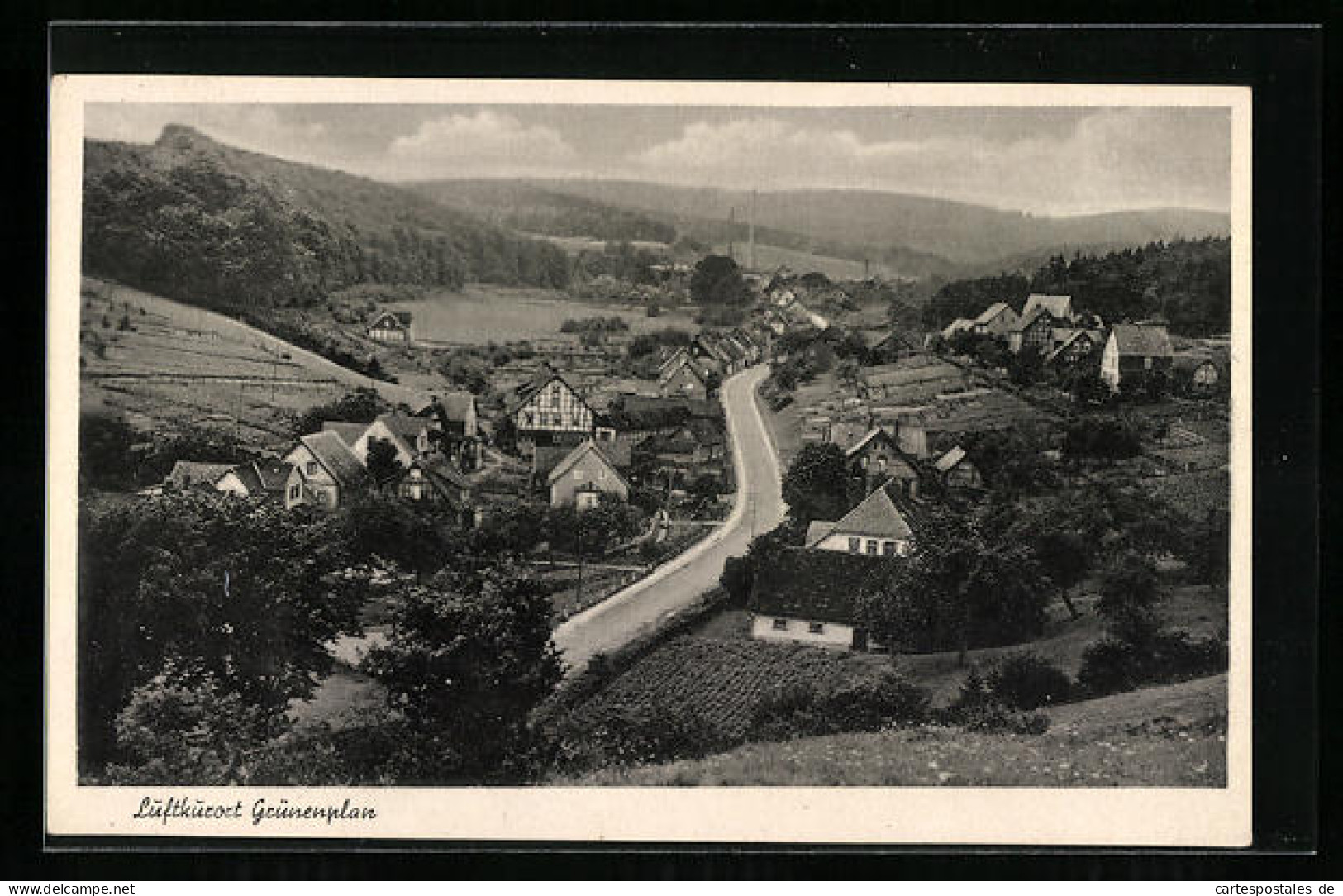 AK Grünenplan, Gesamtansicht Mit Strasse Aus Der Vogelschau  - Andere & Zonder Classificatie