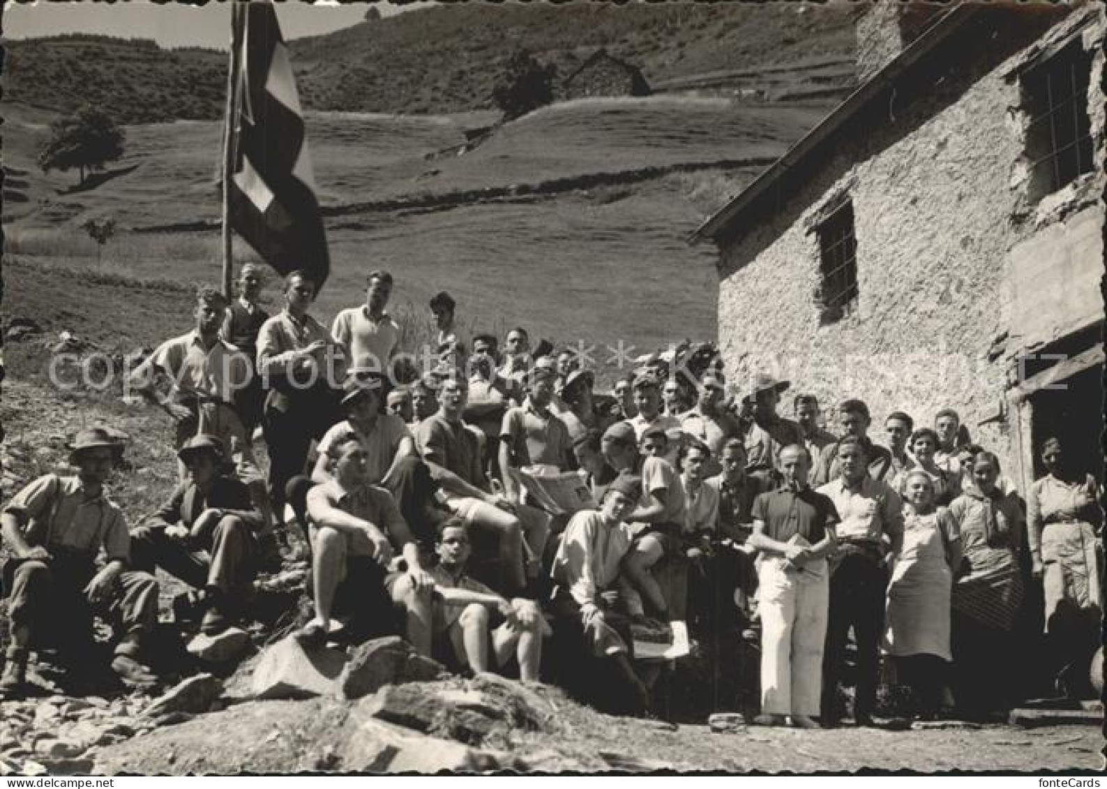 12361416 Locarno TI Gruppenbild Berghaus Locarno TI - Sonstige & Ohne Zuordnung