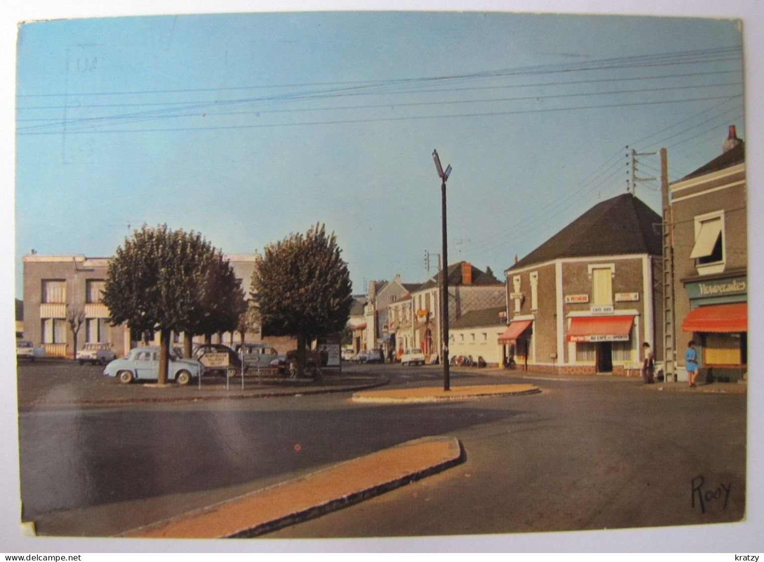 FRANCE - MAINE ET LOIRE - SAINT-MACAIRE-en-MAUGES - La Place Vers La Rue D'Anjou - Autres & Non Classés