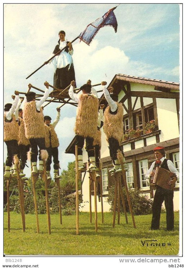 Landes Lot De 3 CPM De Seignosse Le Penon Le VVF- La Plage Des Estagnots- Groupe FolKlorique Lou Pastous Seignossais - Otros & Sin Clasificación