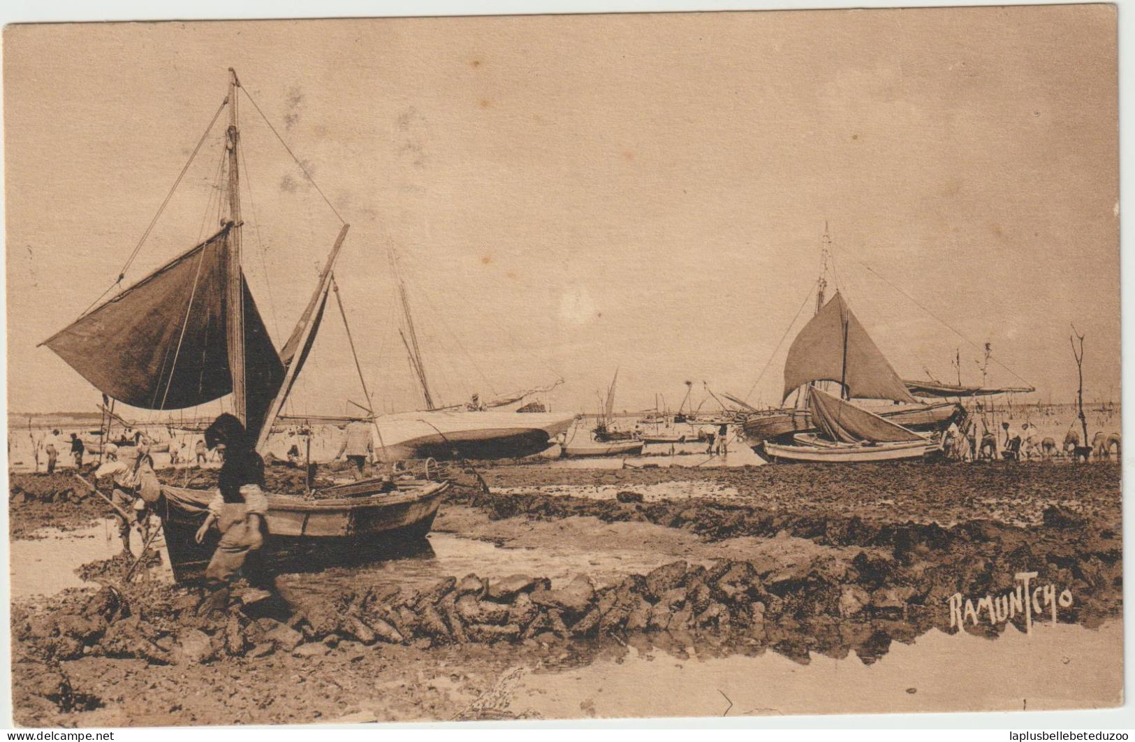 CPA - 17 - LA TREMBLADE - Pêche Des Huîtres à Mer Basse  - 1928 - La Tremblade