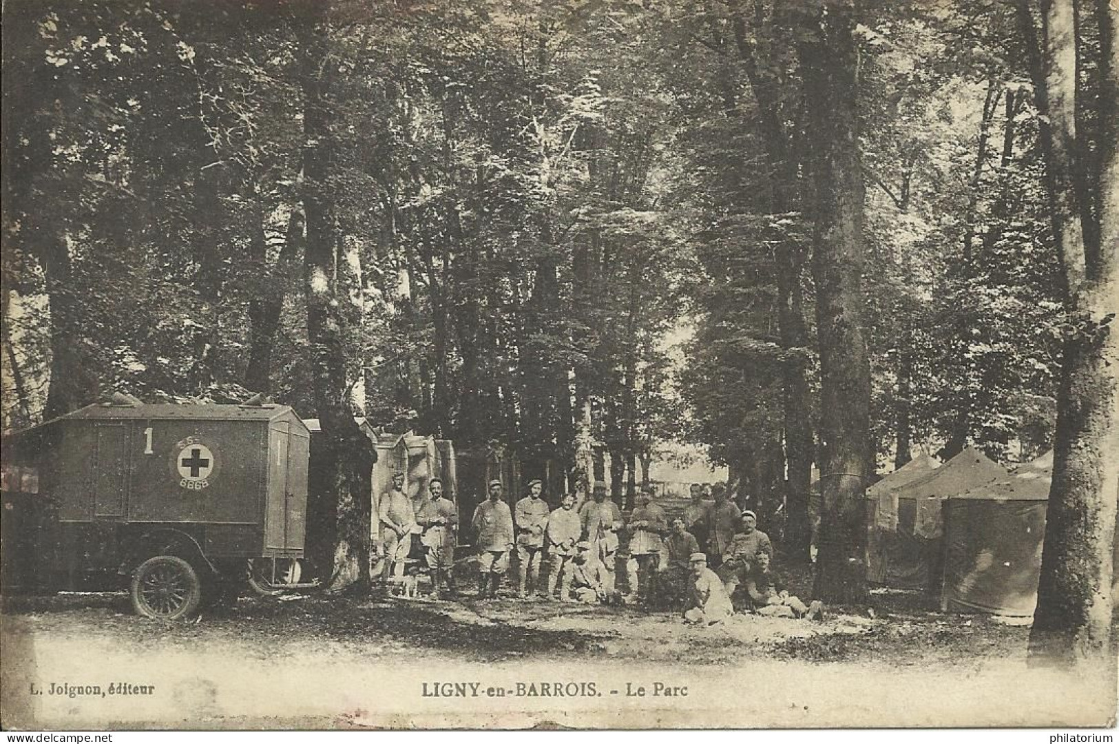 55  LIGNY En BARROIS  Le Parc  Une Ambulance Militaire - Ligny En Barrois