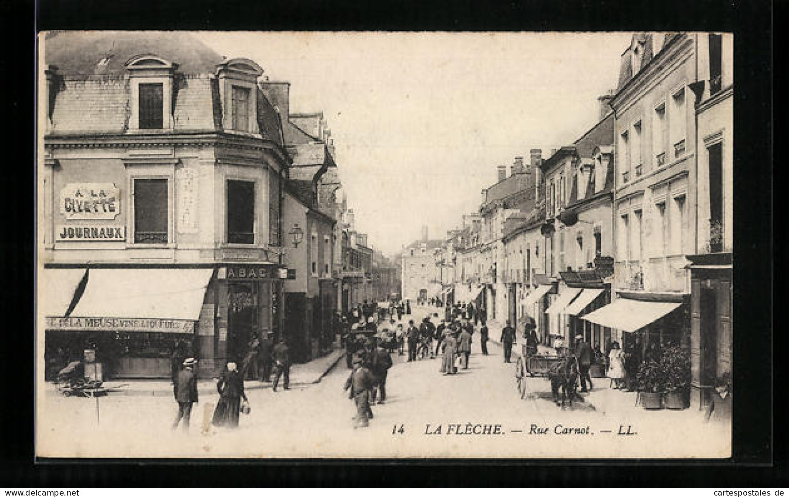 CPA La Flèche, Rue Carnot  - Other & Unclassified