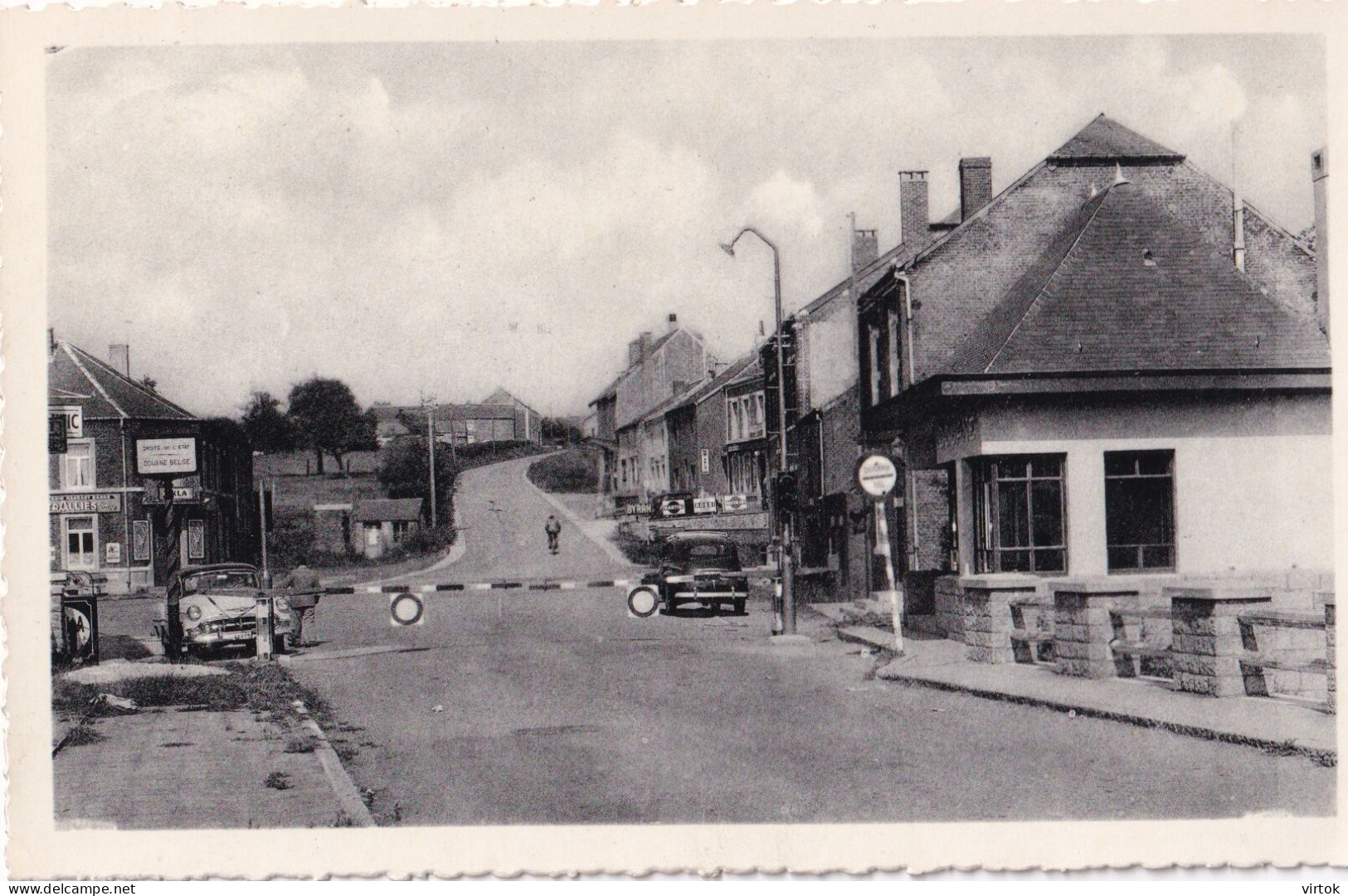 Cul-des-Sarts  :  La Douane  (  Avec Timbre )   Old Cars - Couvin