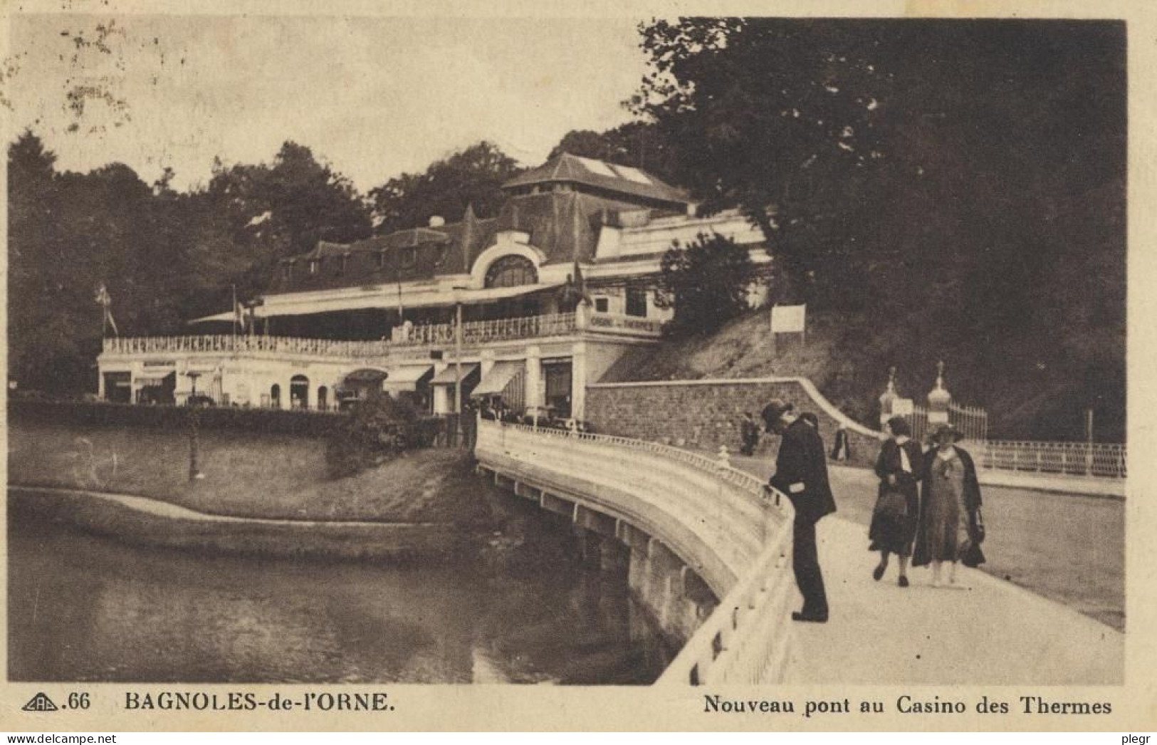 61483 01 04 - BAGNOLES DE L'ORNE * - NOUVEAU PONT AU CASINO DES THERMES - Bagnoles De L'Orne