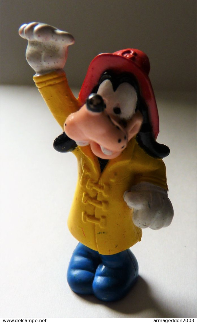 ANCIENNE FIGURINE PVC DISNEY DINGO GOOFY / 6.5 CM - Disney