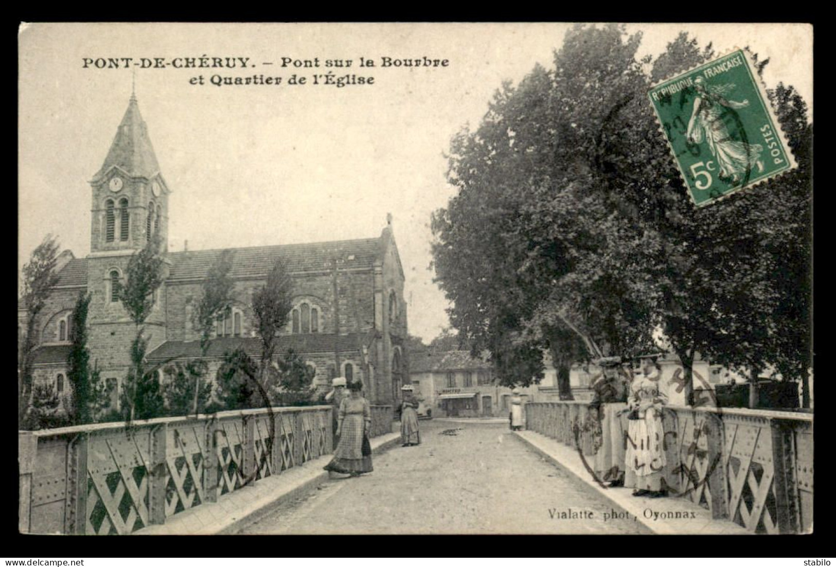 38 - PONT-DE-CHERUY - PONT SUR LA BOURBRE ET QUARTIER DE L'EGLISE - Pont-de-Chéruy