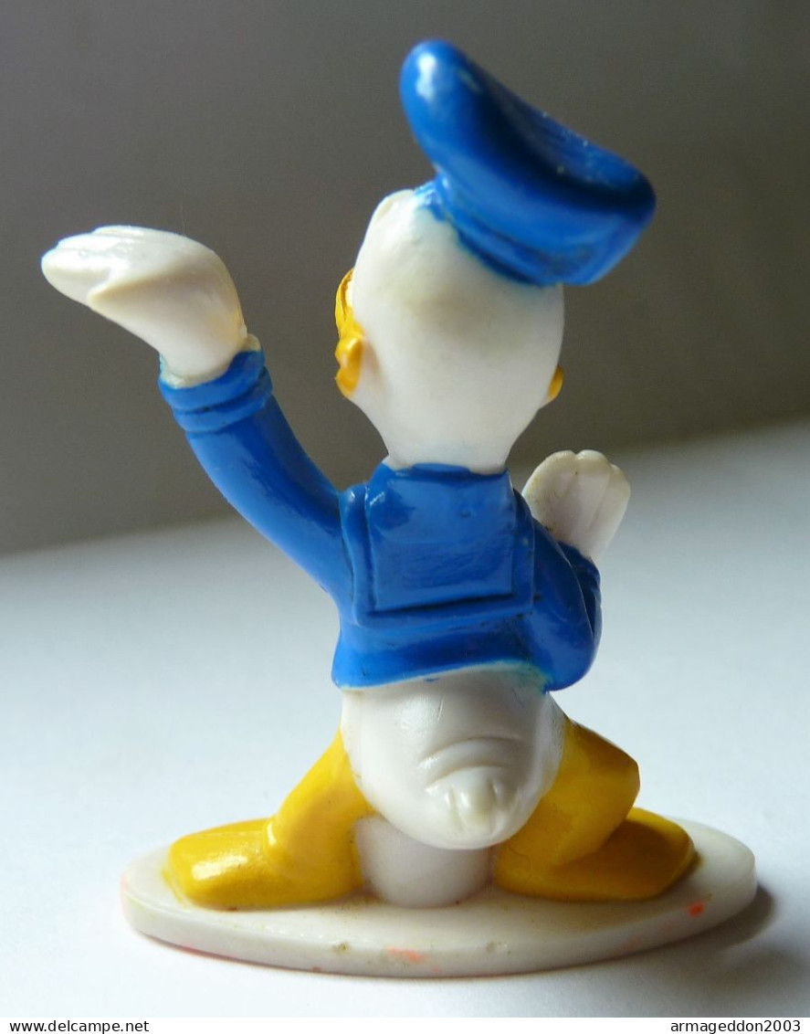 ANCIENNE FIGURINE PVC DISNEY DONALD KARATE  / 6 CM NAMKUNG LIVERPOOL - Disney