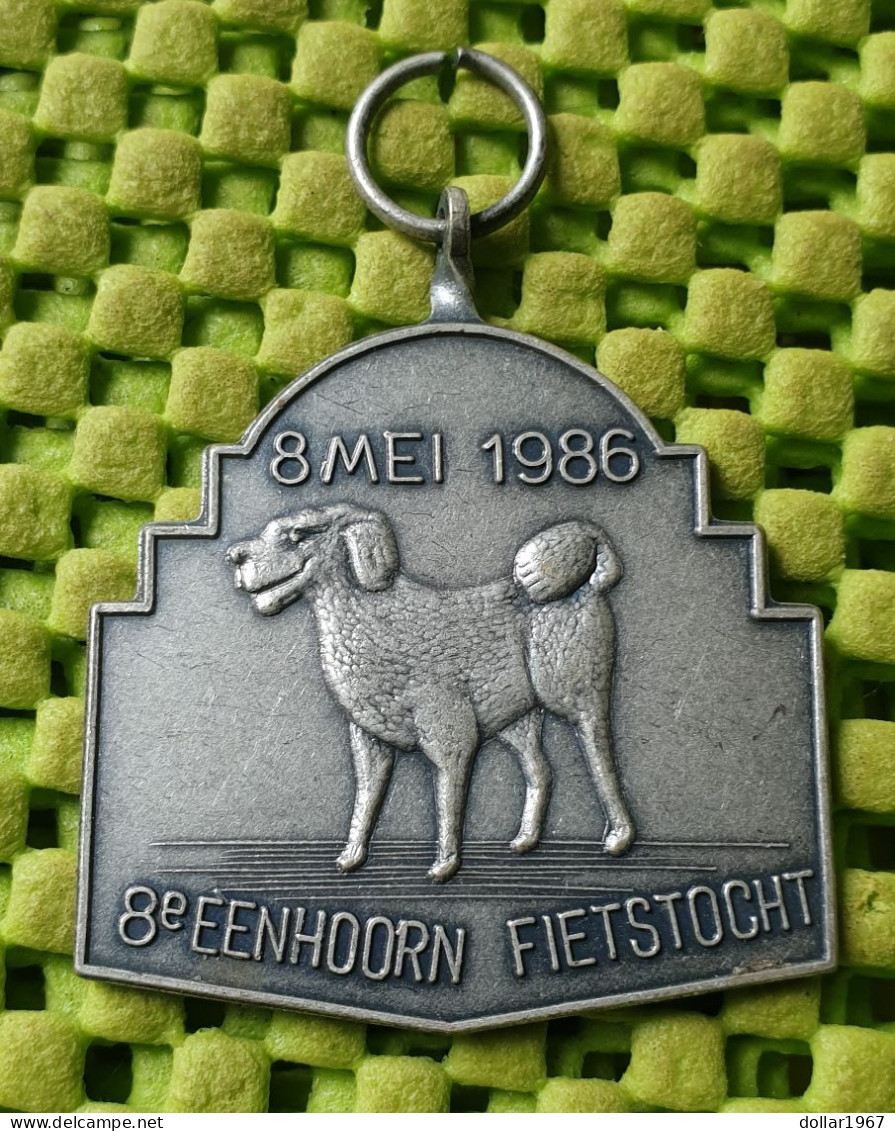 Medaile   : 8e. Eenhoorn Fietstocht - 8 Mei 1986.  -  Original Foto  !!  Medallion  Dutch . - Andere & Zonder Classificatie