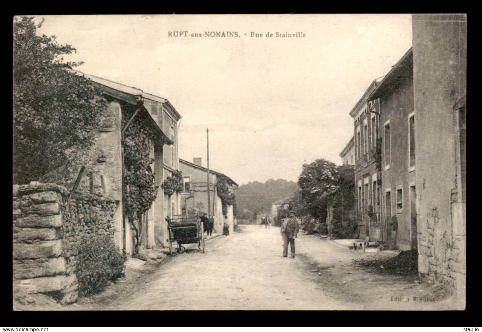 55 - RUPT-AUX-NONAINS - RUE DE STAINVILLE - EDITEUR E. GILLET - Sonstige & Ohne Zuordnung