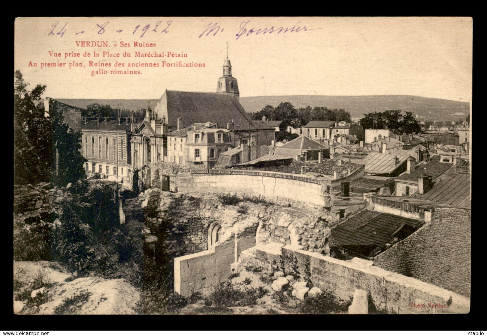 55 - VERDUN - PLACE DU MAL PETAIN ET ANCIENNES FORTIFICATIONS GALLO-ROMAINES  - EDITEUR  PHOTO-VERDUN - Verdun