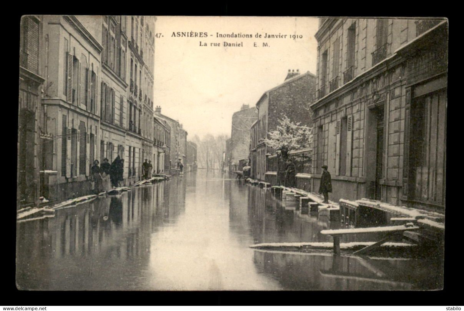 92 - ASNIERES - INONDATIONS DE 1910 - LA RUE DANIEL - Asnieres Sur Seine