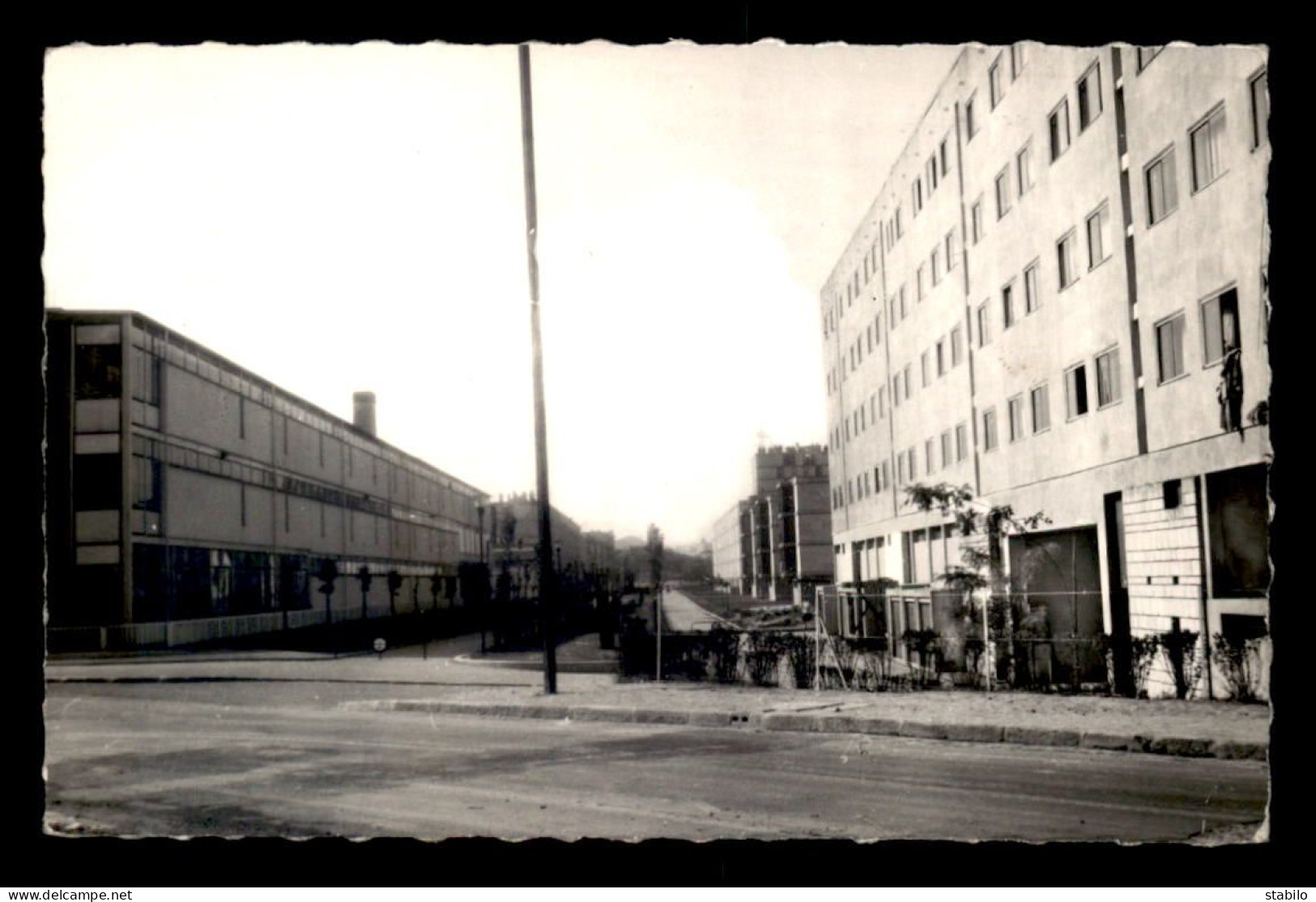 92 - VILLENEUVE-LA GARENNE - CITE ED. MANET - Villeneuve La Garenne