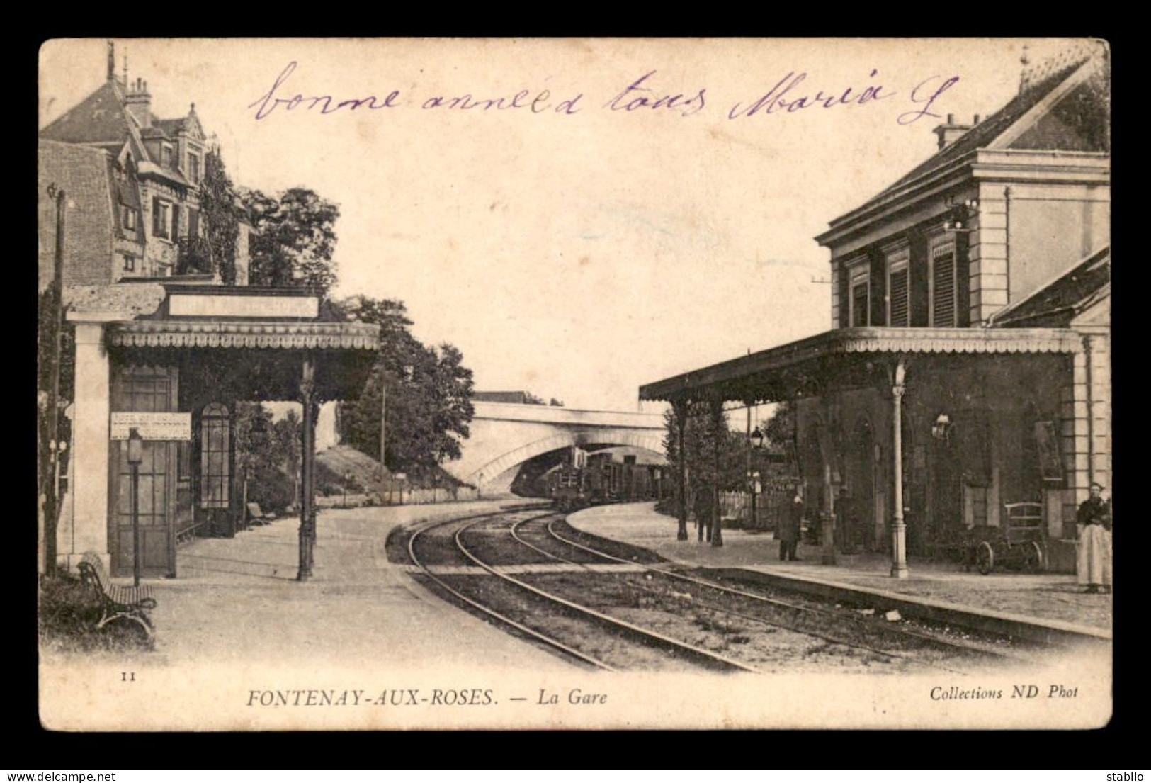 92 - FONTENAY-AUX-ROSES - LES QUAIS DE LA GARE DE CEMIN DE FER - Fontenay Aux Roses