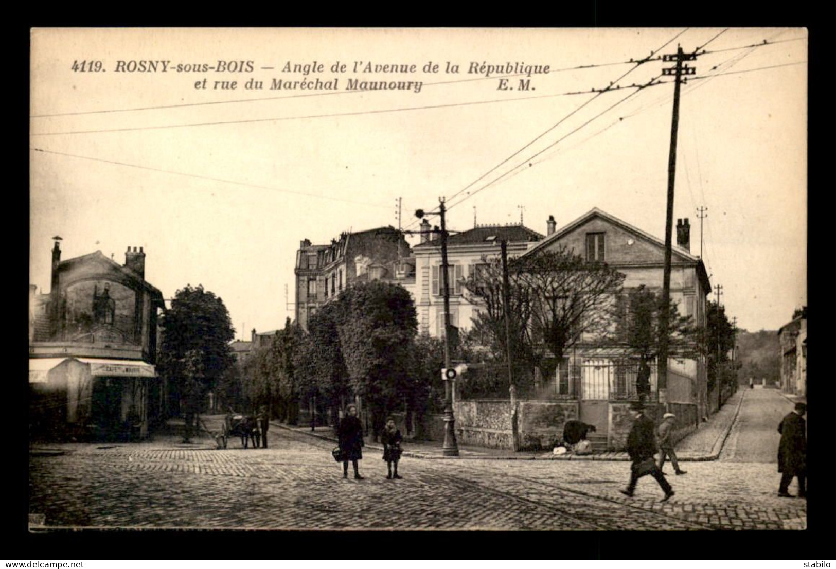 93 - ROSNY-SOUS-BOIS - ANGLE DE L'AVENUE DE LA REPUBLIQUE ET RUE MARECHAL MAUNOURY - CAFE DE LA MAIRIE - Rosny Sous Bois