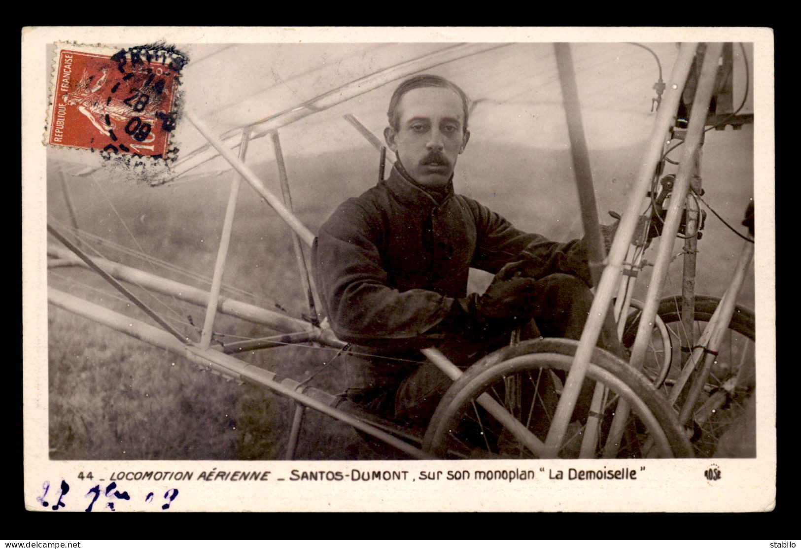 AVIATION - SANTOS DUMONT SUR SON MONPLAN LA DEMOISELLE - ....-1914: Précurseurs