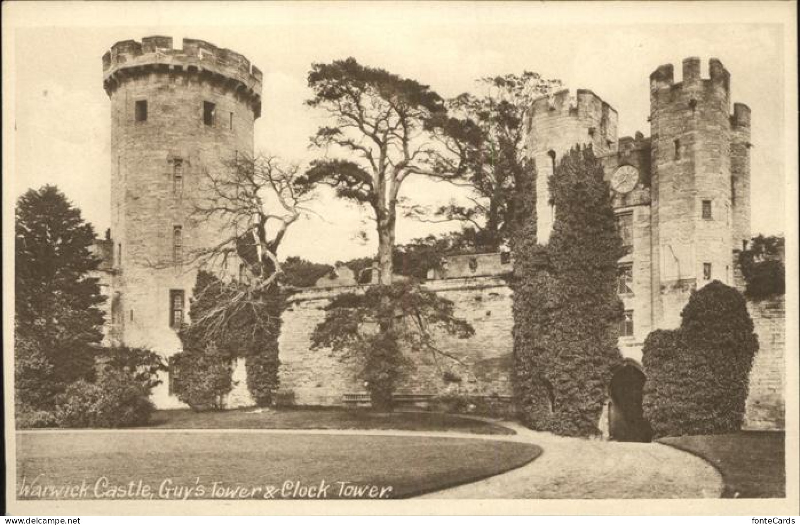 11384249 Warwick Castle Guys Tower Clock Tower Grossbritannien - Autres & Non Classés