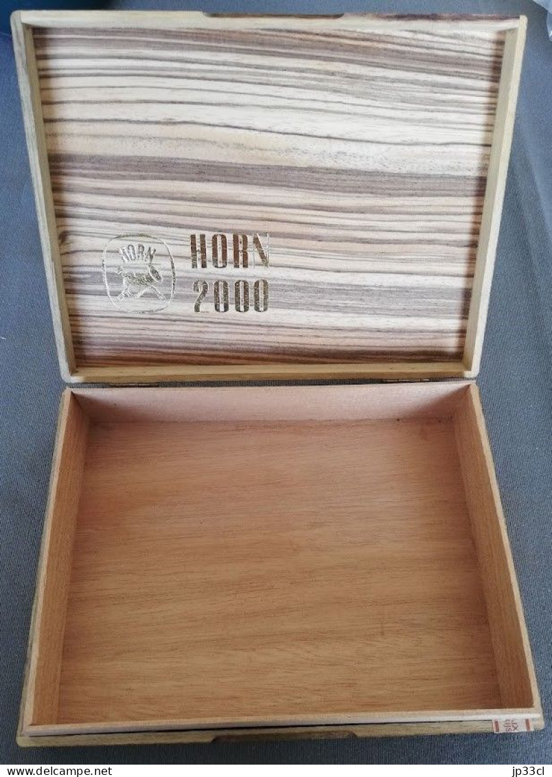 Ancienne Boîte à Cigares "Horn 2000" (vide) - Cajas