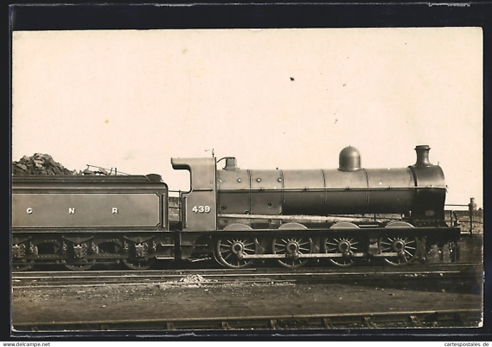 Pc C. N. R. 439 Locomotive, Englische Eisenbahn  - Treinen