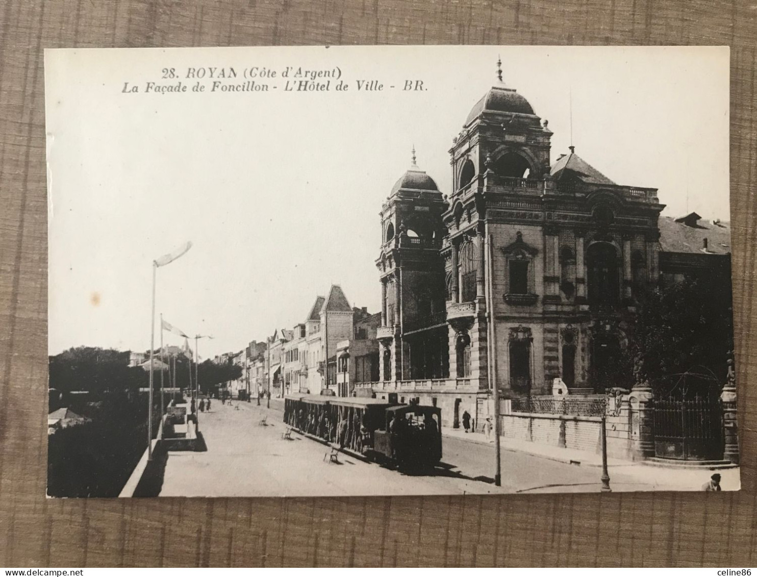 ROYAN La Façade De Foncillon L'hotel De Ville - Royan