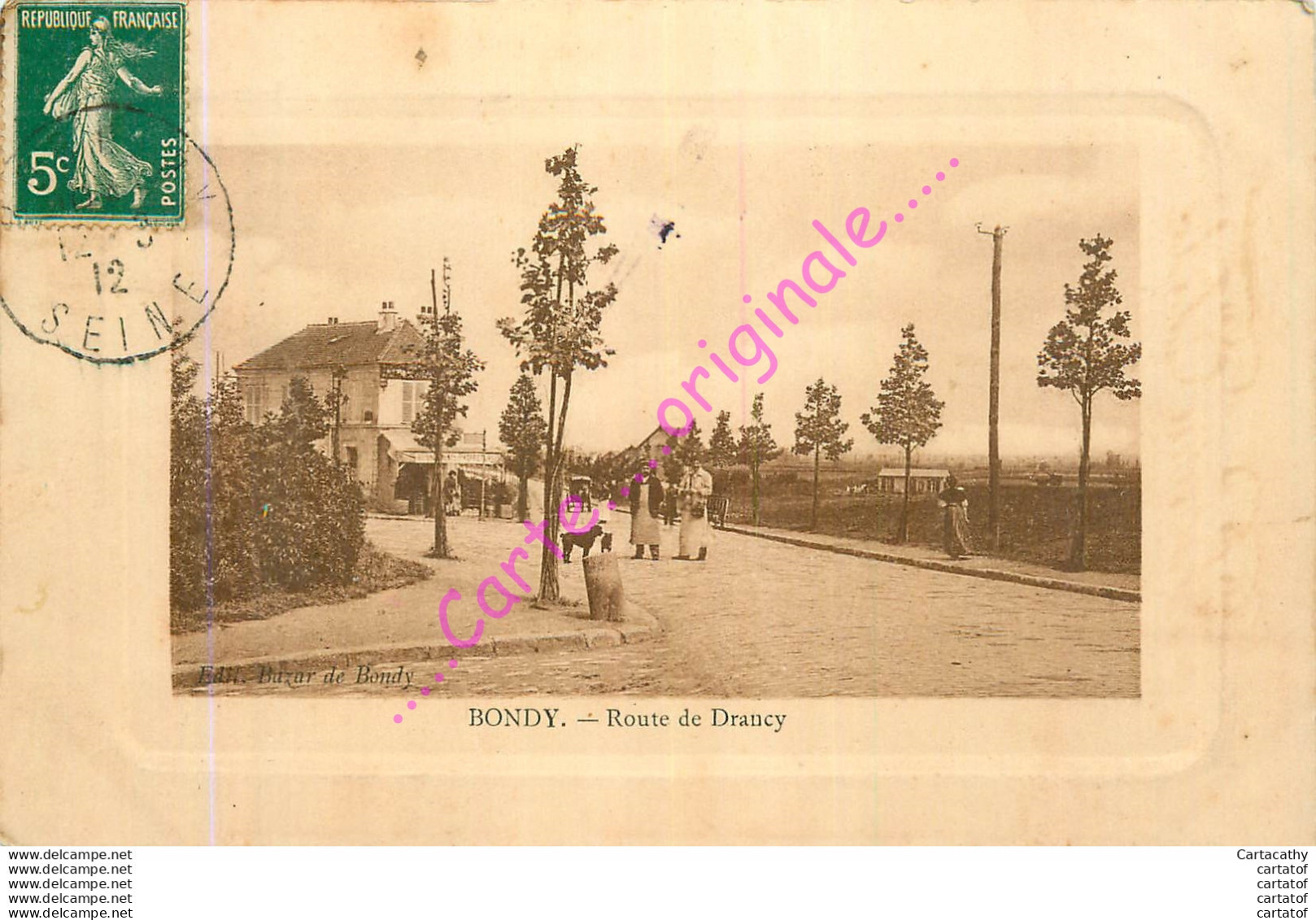 93.  BONDY .  Route De Drancy . CPA Animée . - Bondy