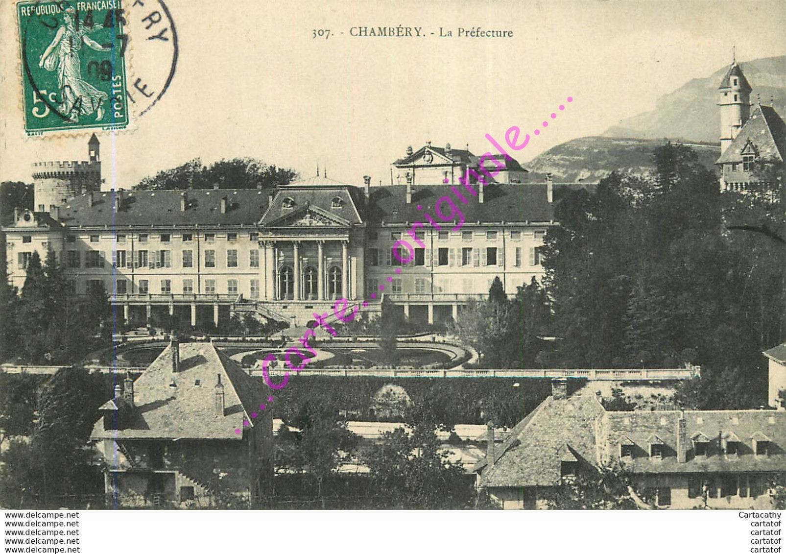 73.  CHAMBERY .  La Préfecture . - Chambery
